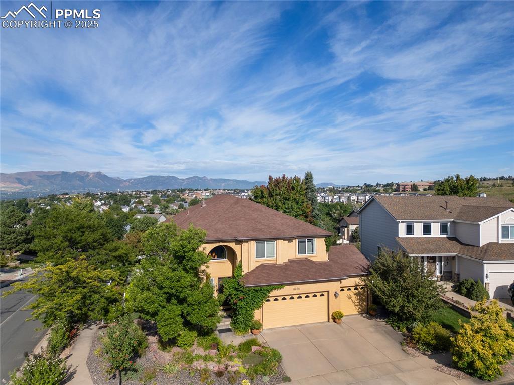 Image 4 of 38: Front of Structure