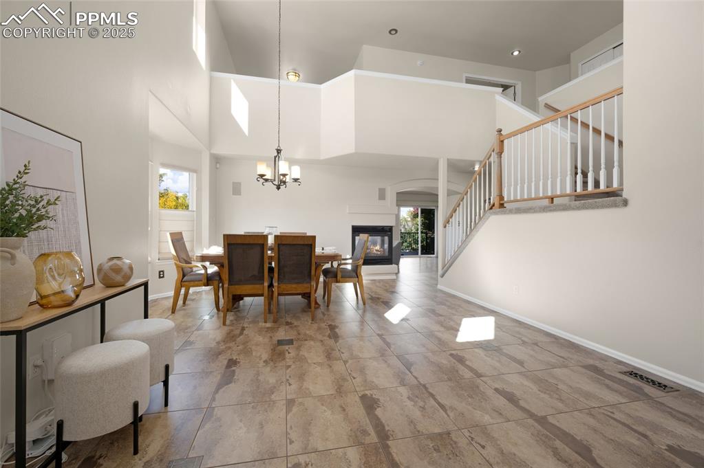 Image 5 of 38: Dining Area