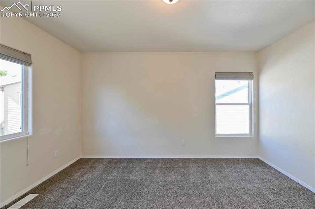 Image 22 of 34: Bedroom 3