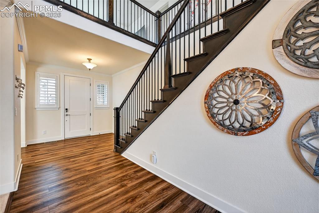 Image 3 of 50: Entry