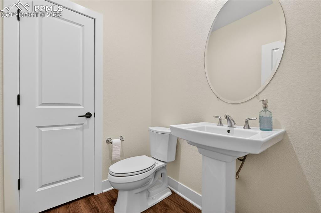 Image 41 of 50: Bathroom