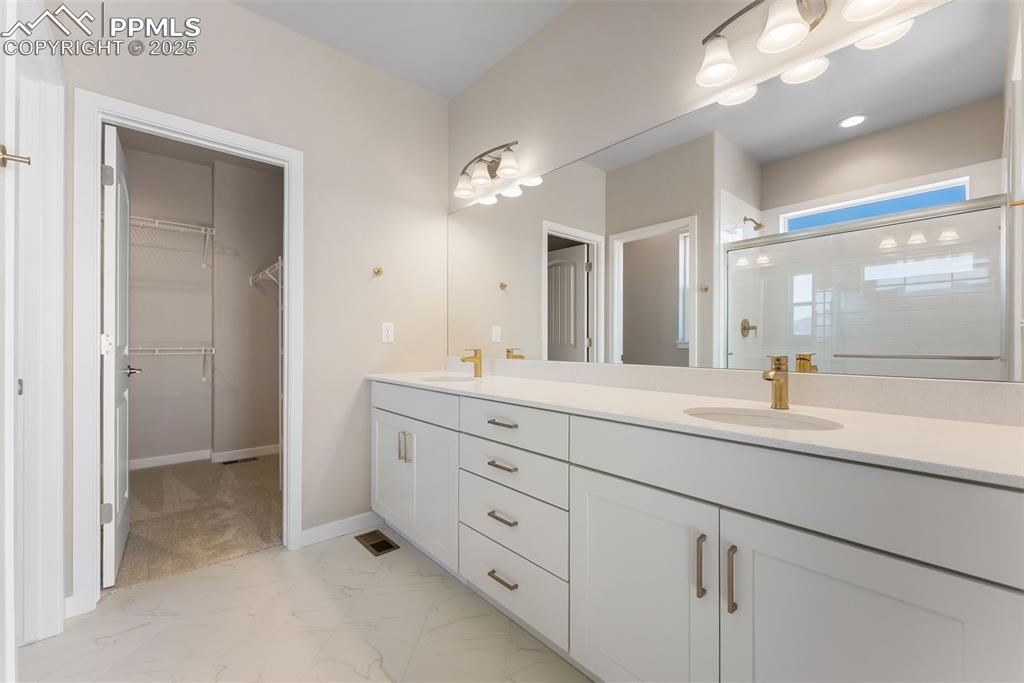 Image 13 of 32: Primary Bath