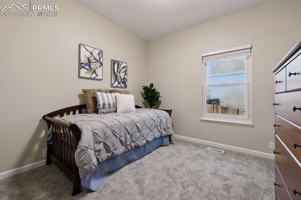 Image 17 of 42: Bedroom