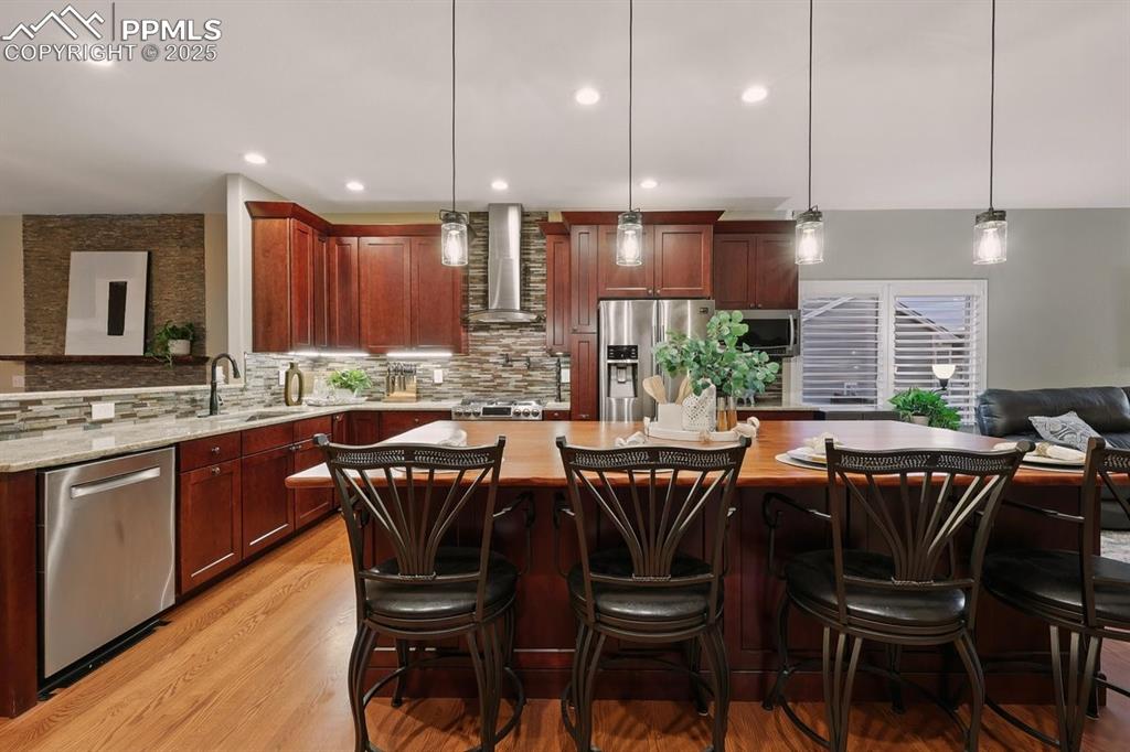 Image 2 of 42: Kitchen