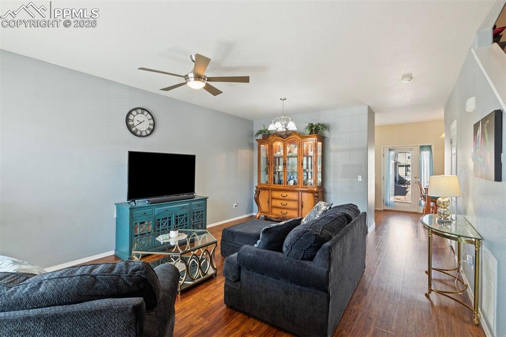 Image 8 of 22: Living Room