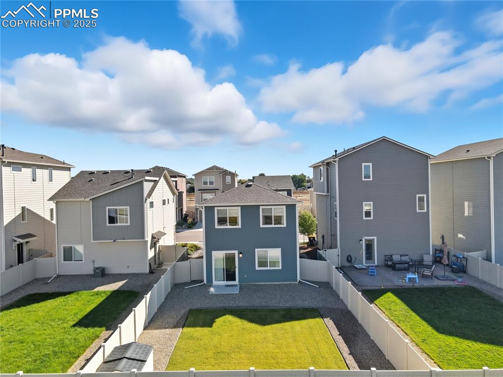 Image 26 of 31: Back of Structure