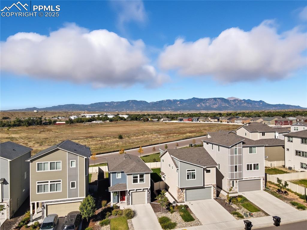 Image 30 of 31: View