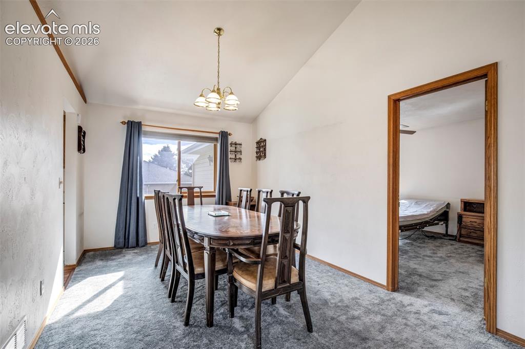 Image 10 of 47: Dining Area