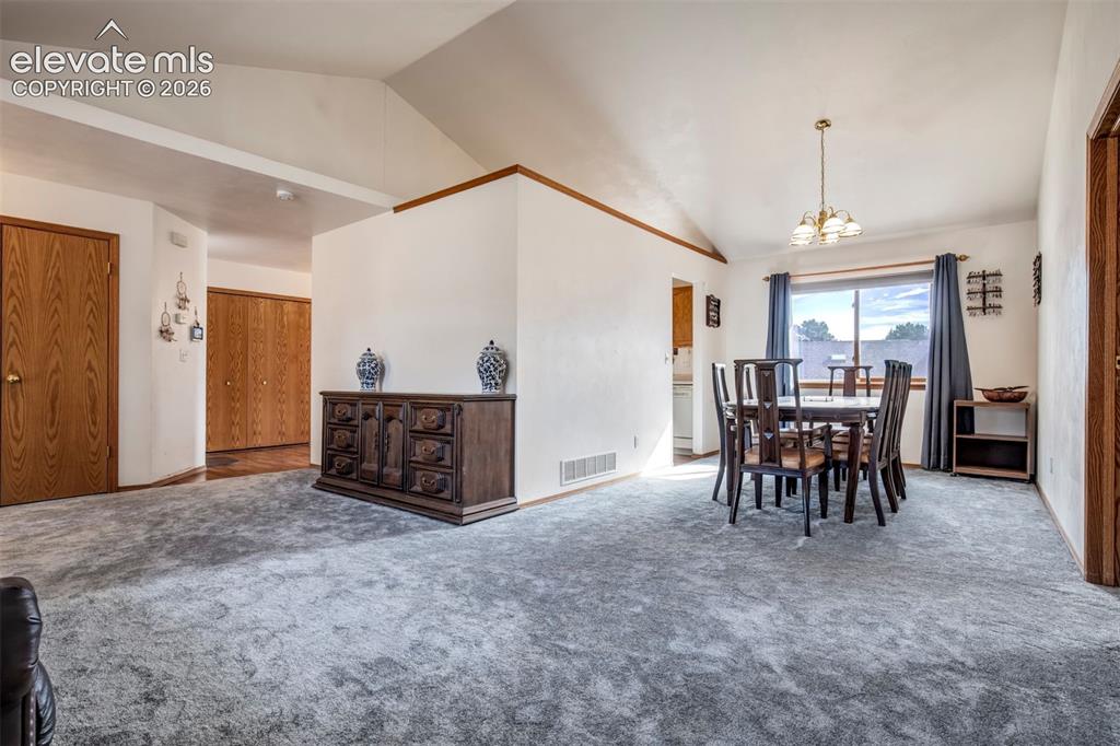 Image 9 of 47: Dining Area