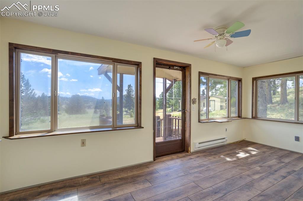 Image 11 of 50: Sun Room