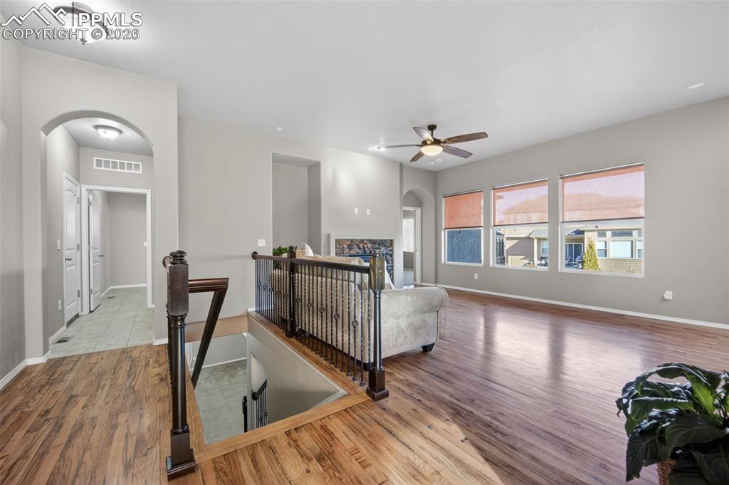 Image 29 of 50: No Description Available