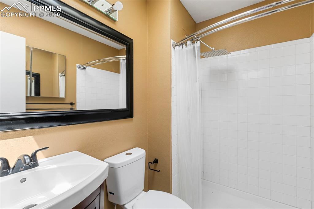 Image 17 of 26: Master Bathroom