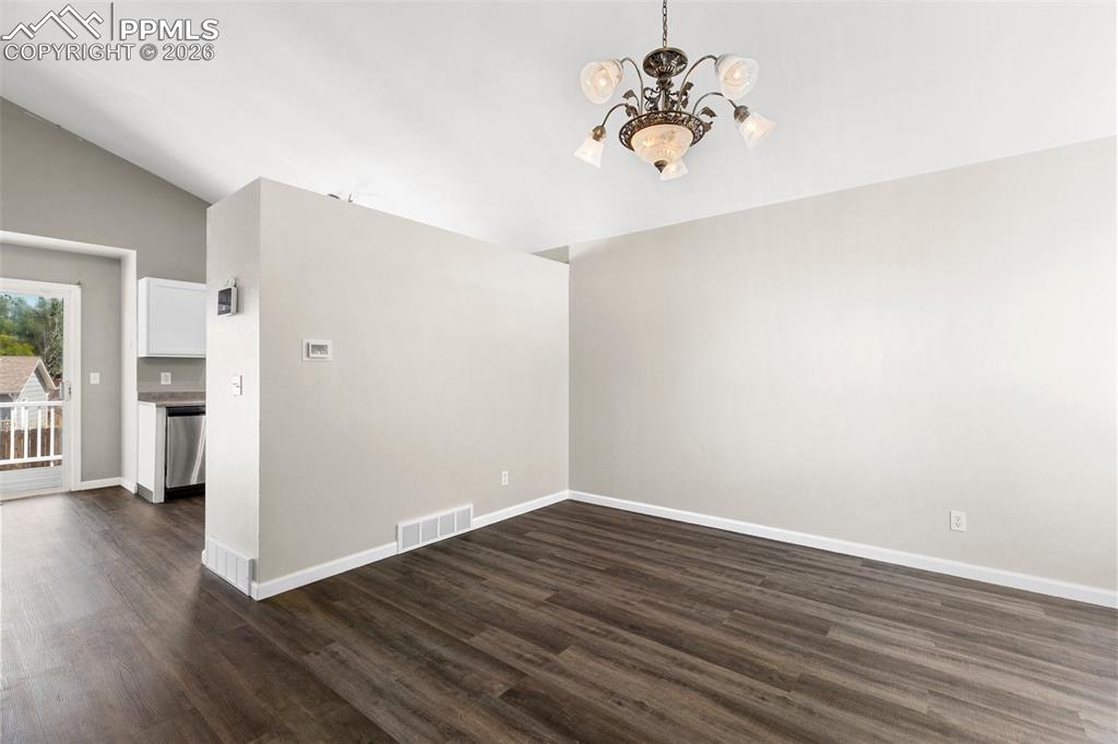 Image 4 of 26: Living Room