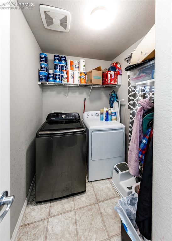 Image 28 of 37: Laundry