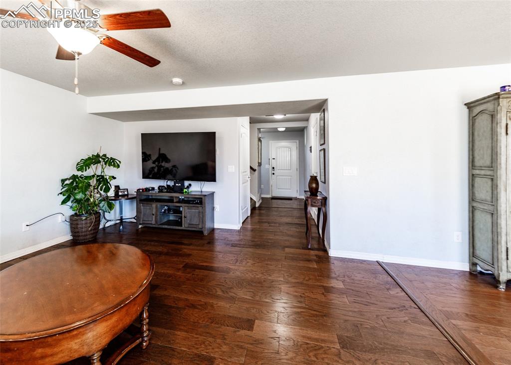 Image 6 of 37: Living Room