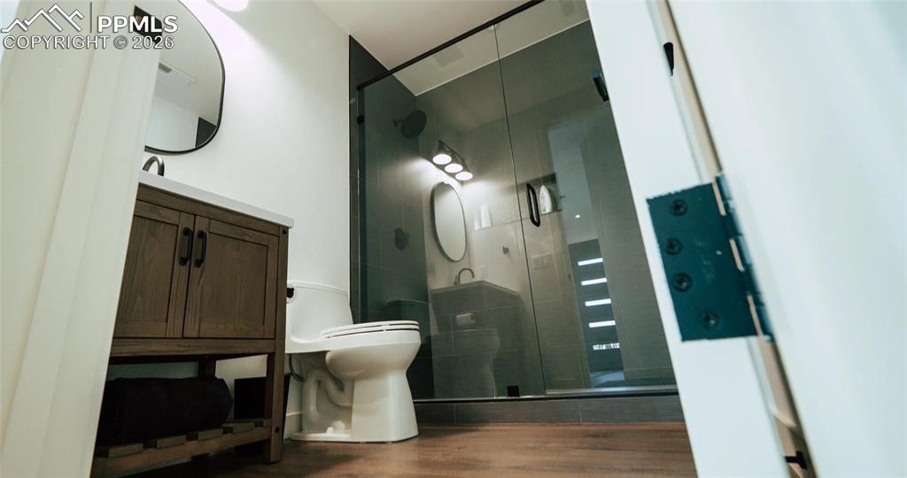 Image 8 of 14: Picture of a previous built home interior.