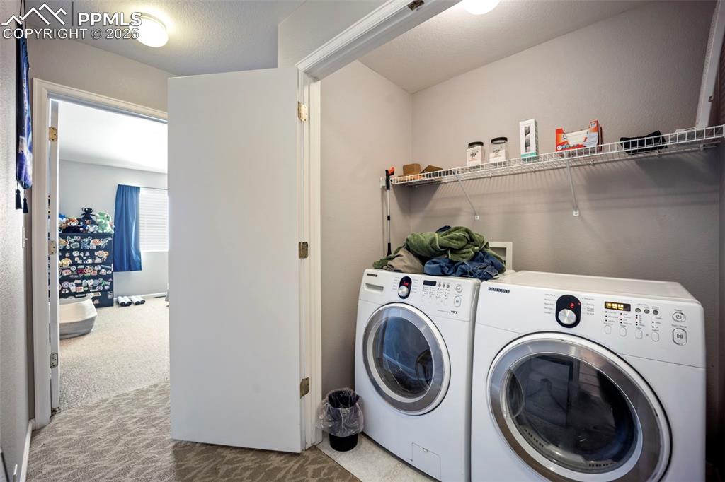 Image 17 of 36: Laundry