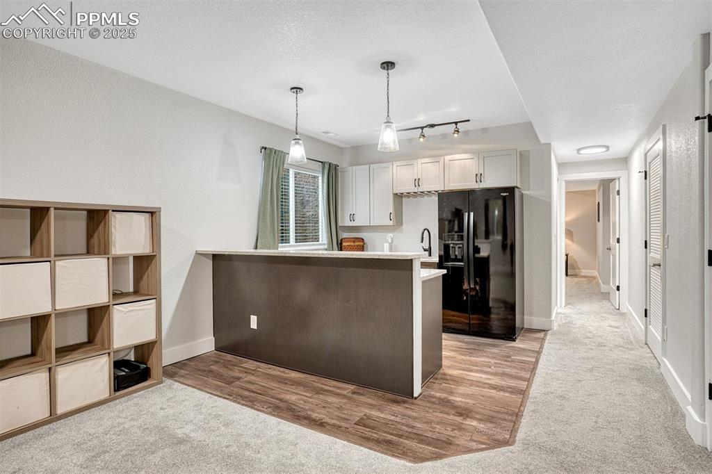 Image 10 of 37: Kitchen