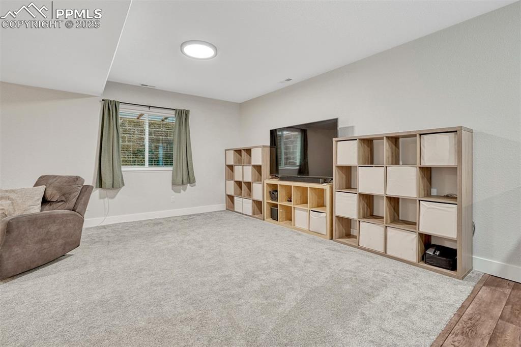 Image 31 of 37: Sitting Room