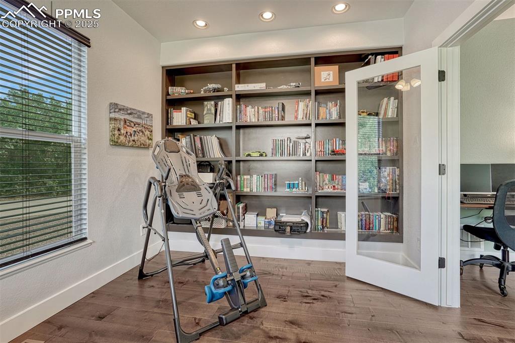 Image 9 of 37: Office