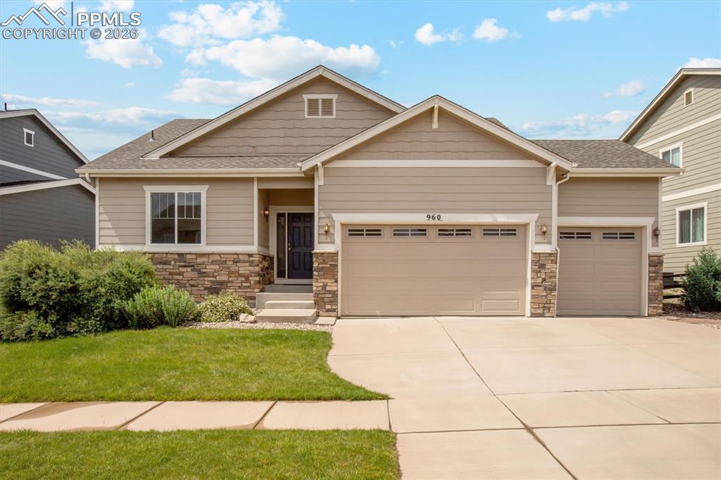 Image 1 of 30: Front of Structure