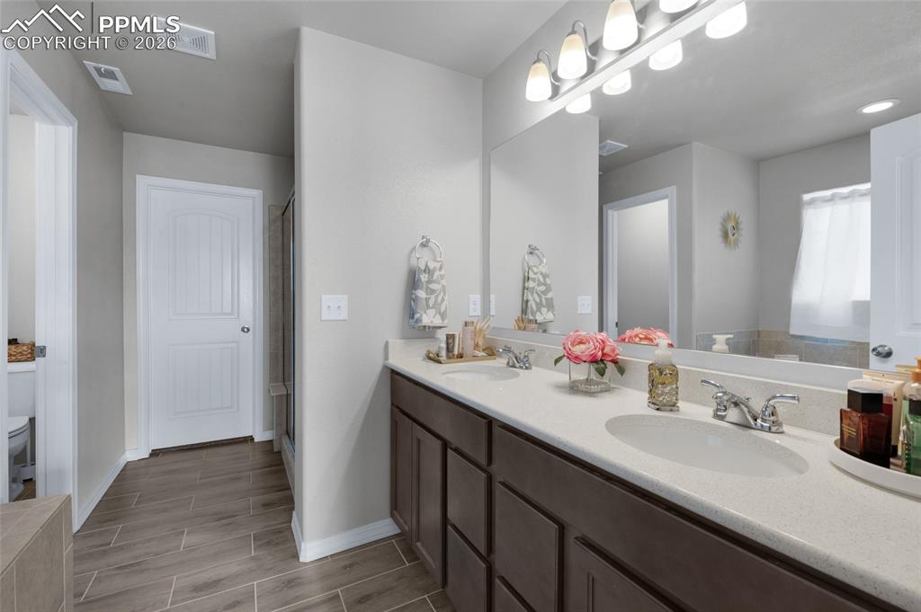 Image 24 of 39: Master Bathroom