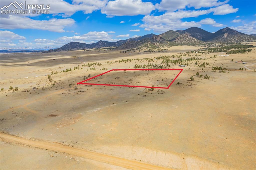 Image 11 of 18: Property Lines
are approximate and not a survey