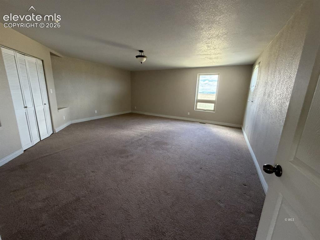 Image 9 of 19: Bedroom