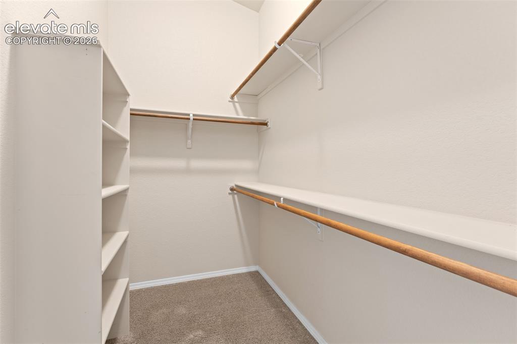 Image 26 of 34: Closet