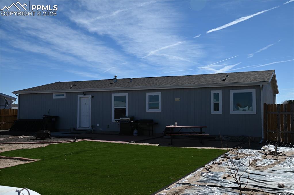 Image 47 of 50: Back of Structure