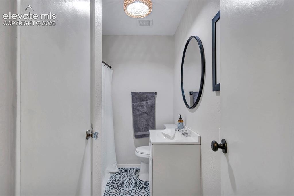 Image 13 of 17: Bathroom #2