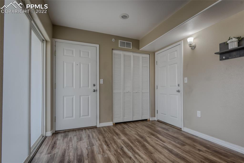 Listing 6889306, Image 10 of 43