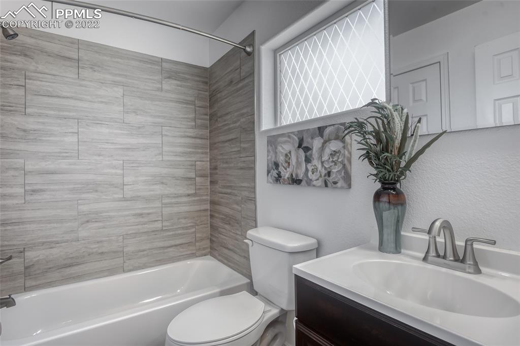 Listing 6889306, Image 15 of 43