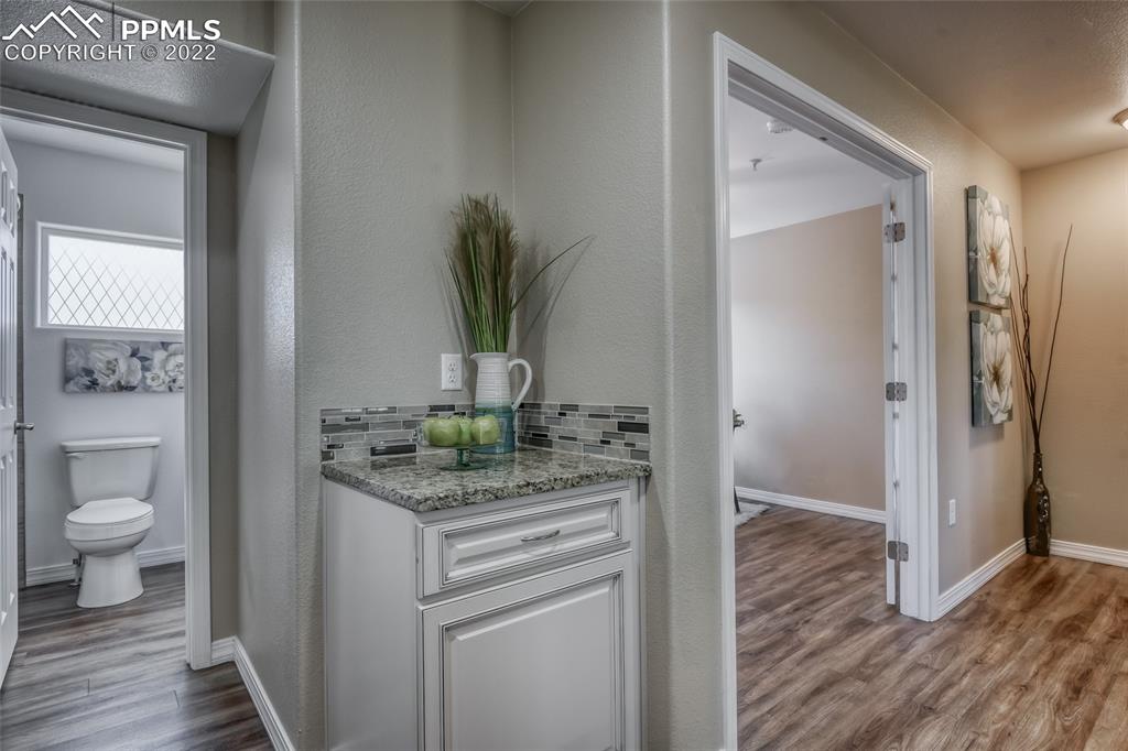 Listing 6889306, Image 22 of 43