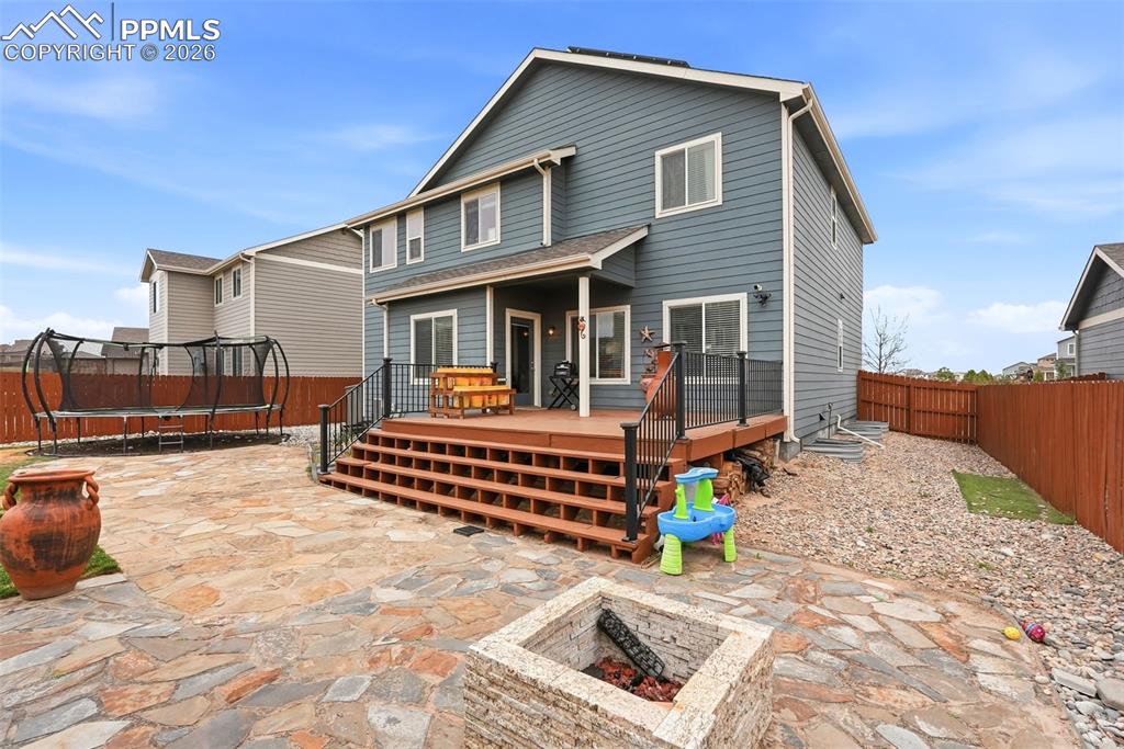 Image 41 of 48: Back of Structure