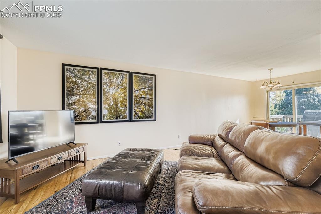 Image 5 of 26: Living Room