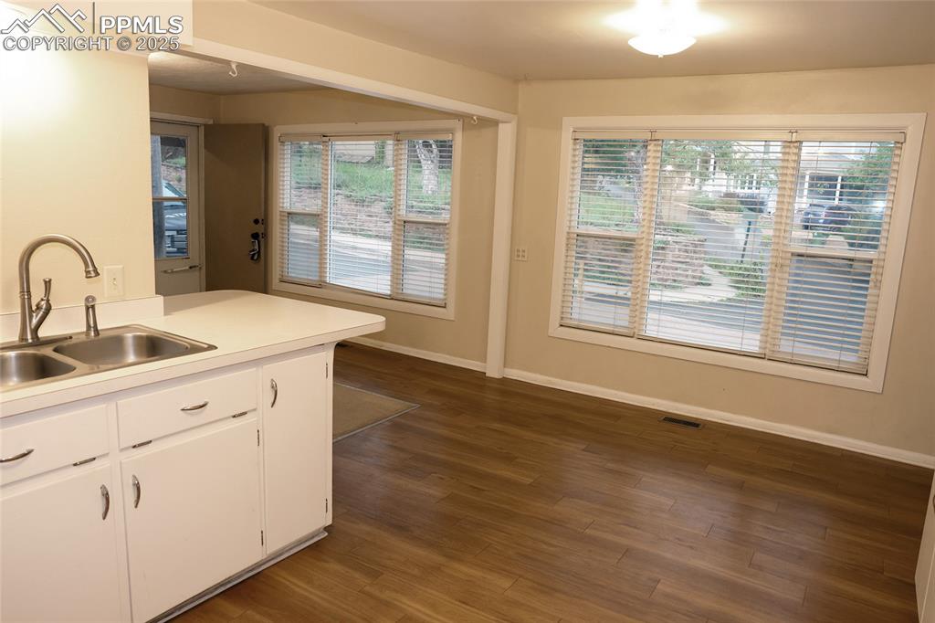 Image 8 of 16: Kitchen to the Street View