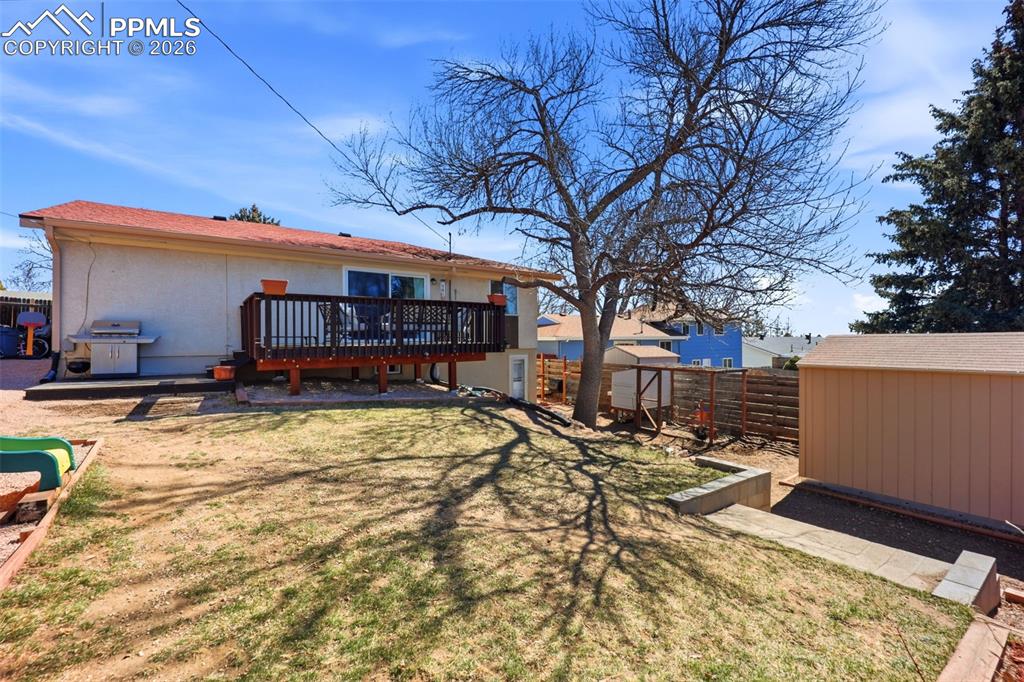 Image 34 of 42: Back of Structure