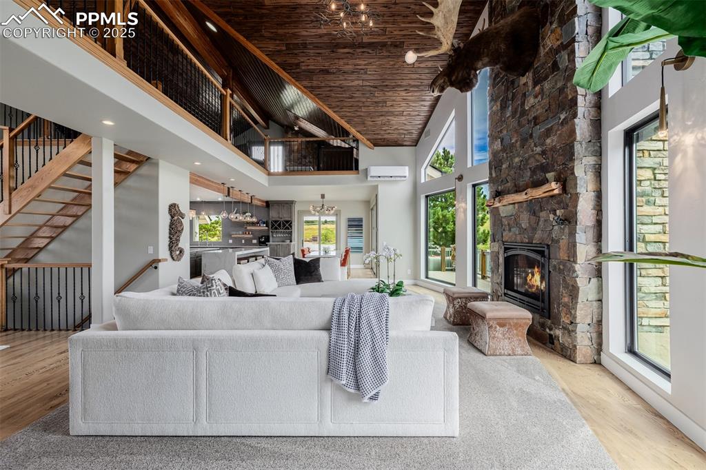 Image 11 of 50: Living Room