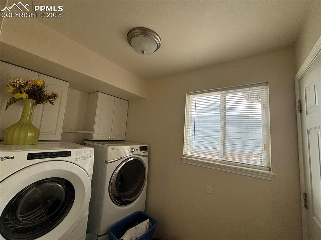 Image 22 of 45: Laundry