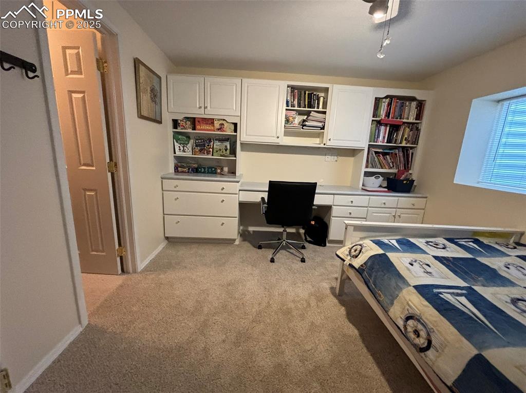 Image 30 of 45: Bedroom