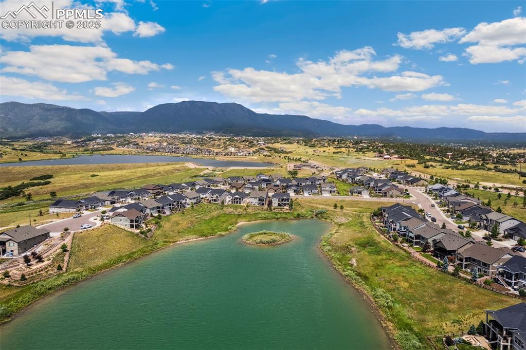 Image 40 of 47: Truly Spectacular Views!