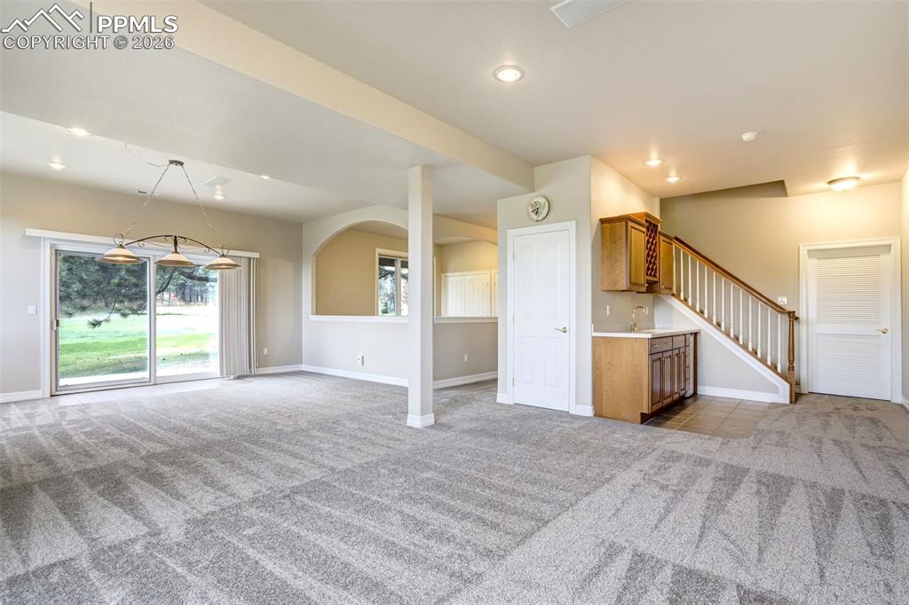 Image 39 of 49: Living Room