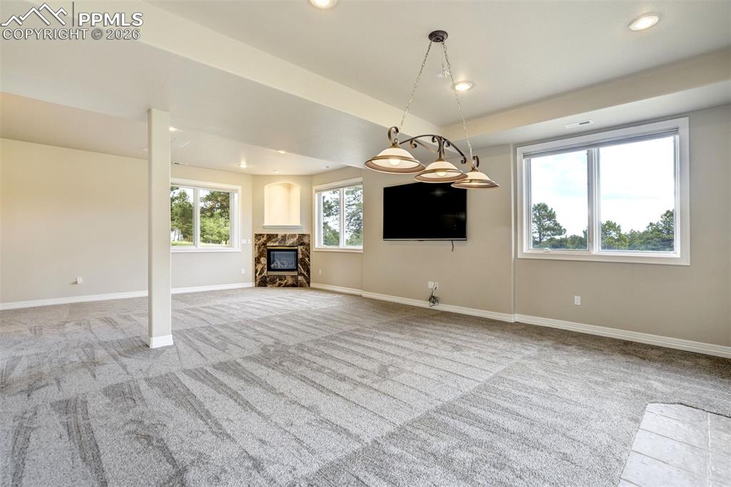 Image 40 of 49: Living Room