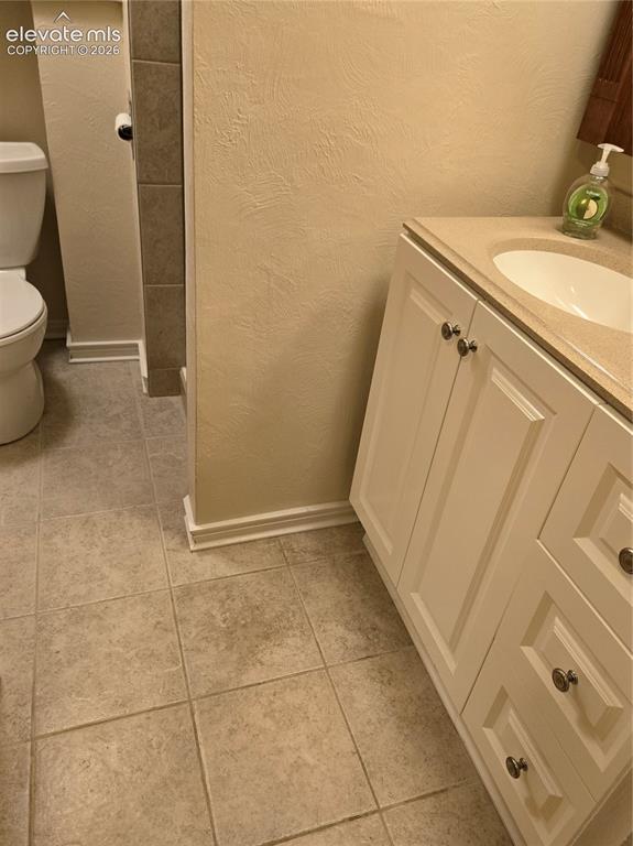 Image 20 of 21: Bathroom