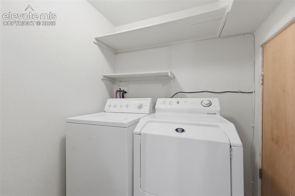 Image 20 of 27: Laundry