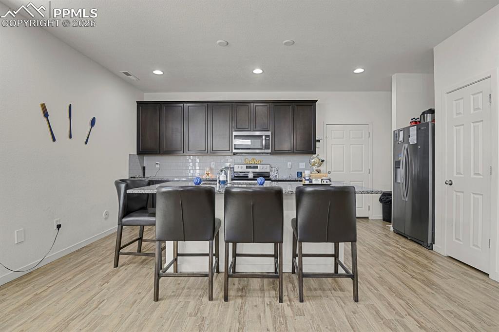 Image 12 of 23: Kitchen