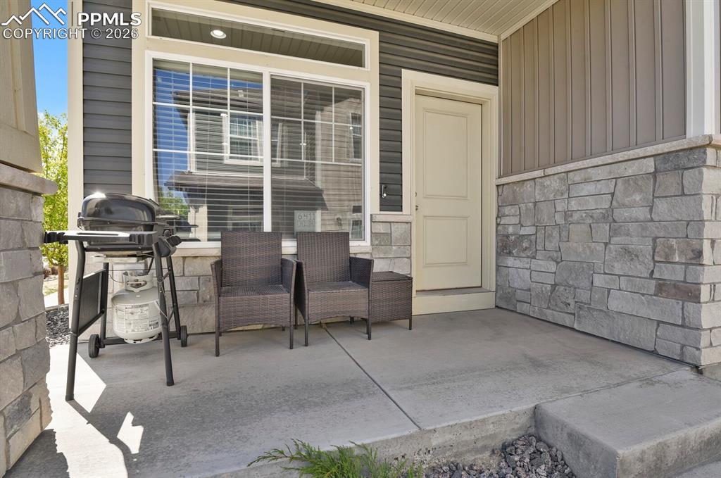 Image 3 of 23: Patio