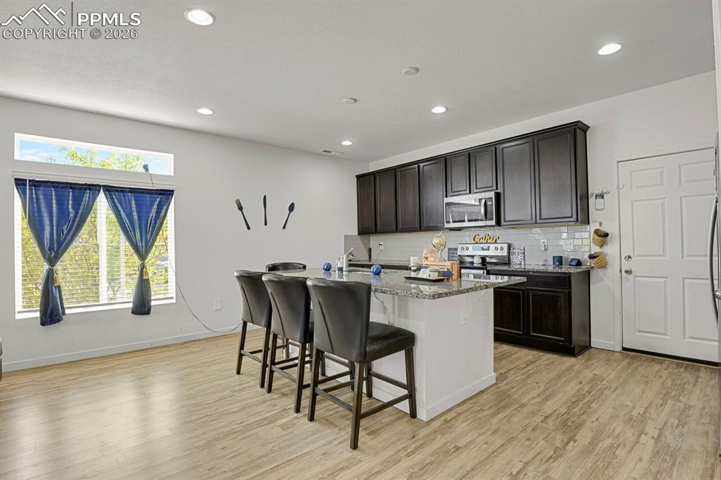 Image 8 of 23: Kitchen