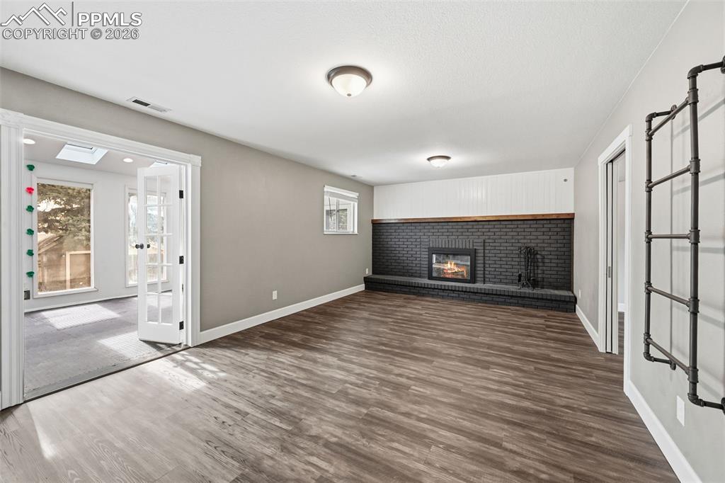 Image 20 of 39: Bedroom